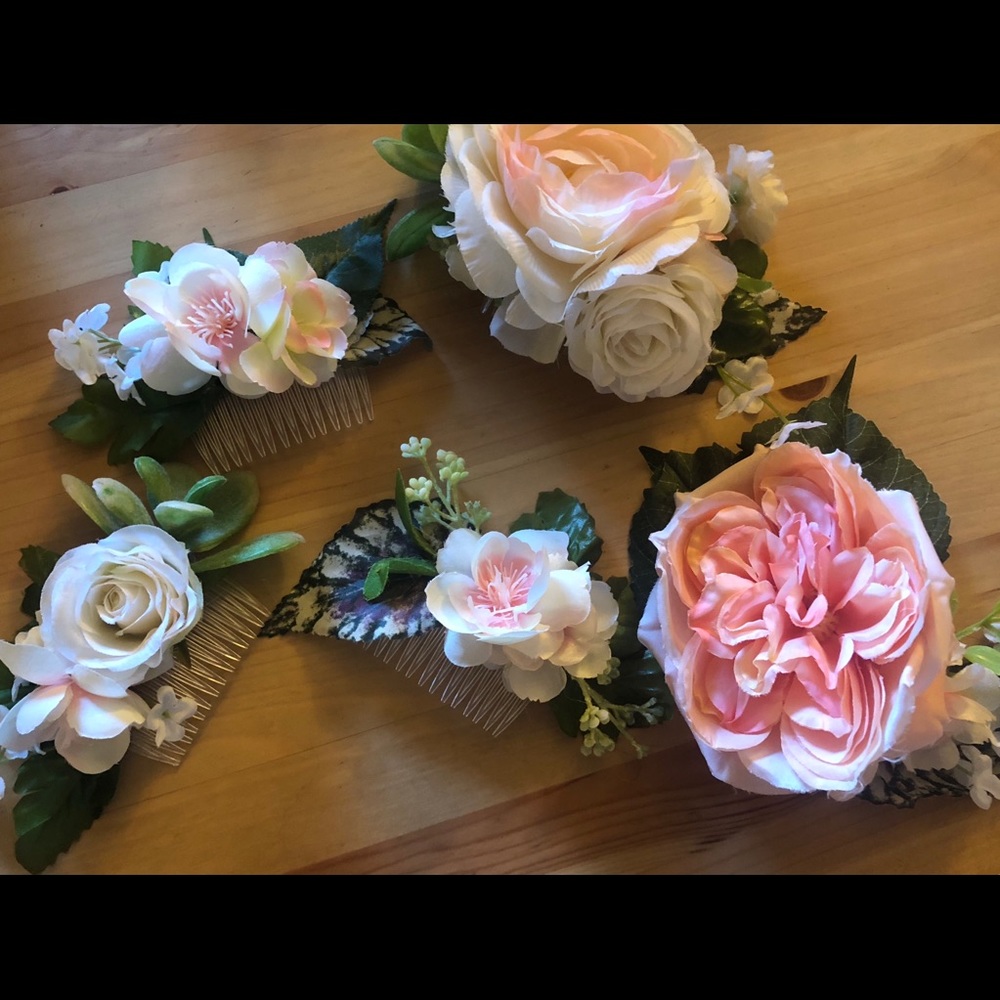 Custom floral hair combs